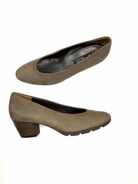Paul Green Taupe Suede Pumps Mid Heels Round Toe Austria size 5 US 7,5 New